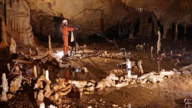 Neandertalere stalagmitter cirkler klogere