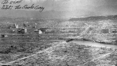 atombombe kernefysisk ulykke strålingsskade kræft misdannelser overlevere japan hiroshima nagasaki stråleforgiftning børn studie genitiske effekter risiko
