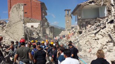 jordskælv Italien pladetetonik geologi epicenter richterskala Appenninerne