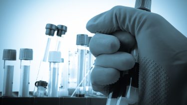 cancer_kraeft_behandling_studie_sensationsjournalistik_nye_laegemidler_medicin_kur_mod_kraeft