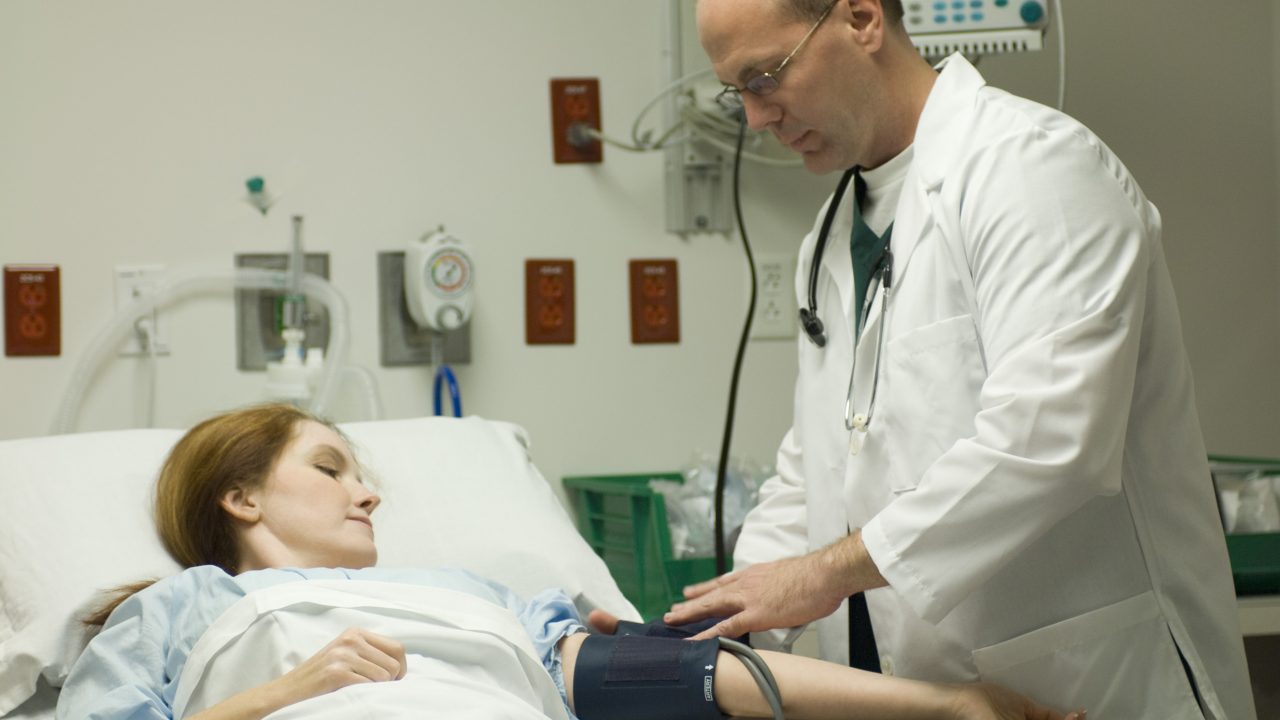 ryger_patient_laege_kol_sundhedsminister_rygepolitik_sundhed