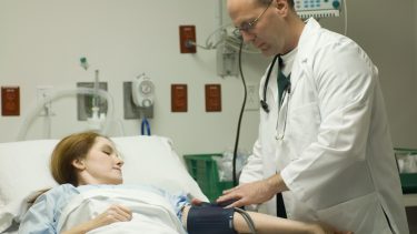 ryger_patient_laege_kol_sundhedsminister_rygepolitik_sundhed