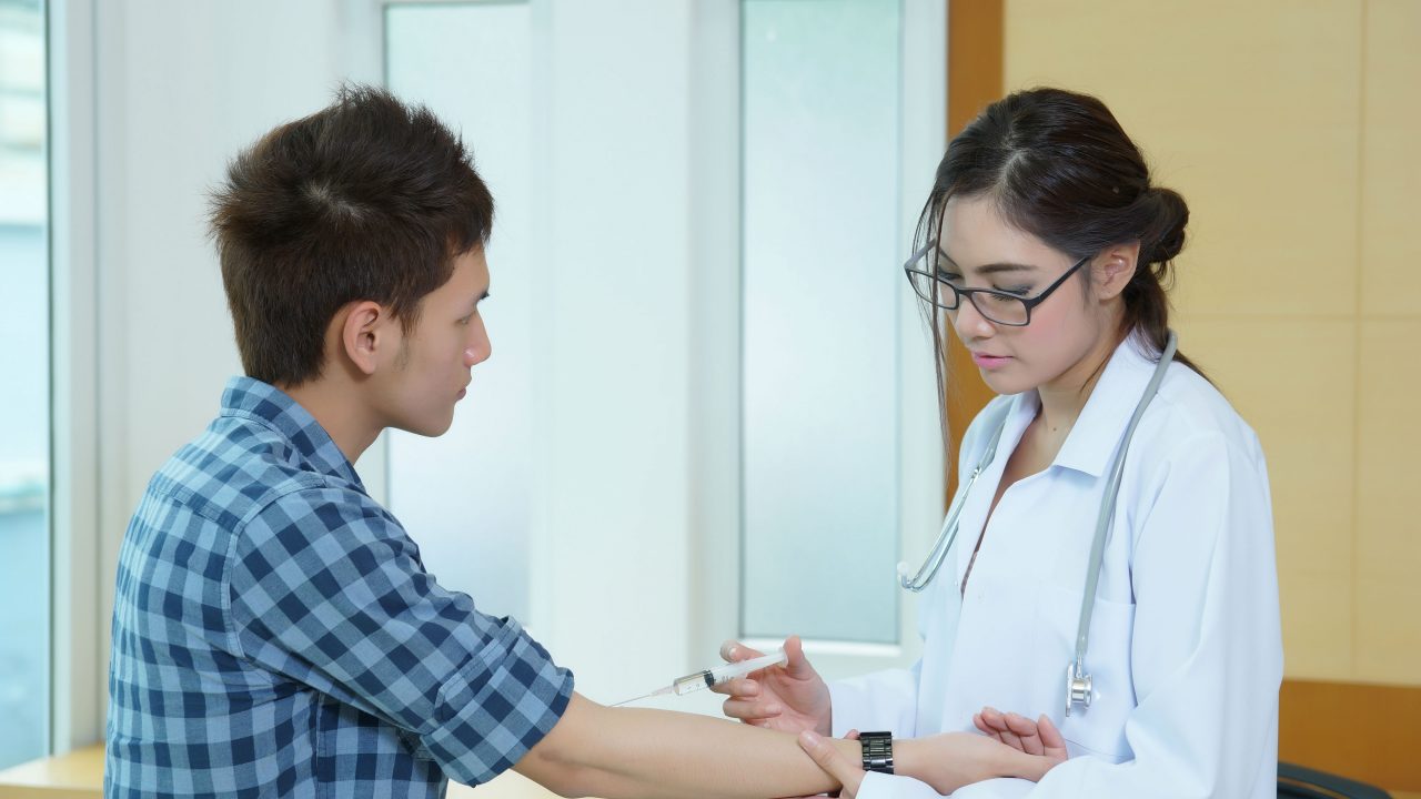 thailand_bangkok_laege_patient_gaesteforlaeser_peter_hokland_kultur_elektronisk_patientjournal_epj_danmark