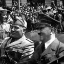 fascisme fascister Hitler Mussolini nazister medier aviser rapportering diktatur diktator censur Rigsdagen folkevalg magt normalisering presse ytringsfrihed kritik journalister journalistik racisme