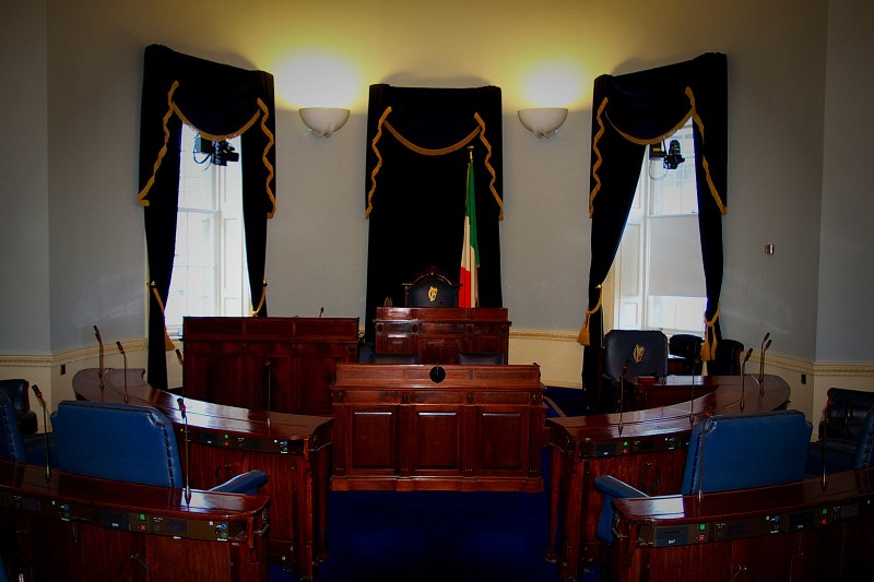 Irland stemmer i dag om overhusets, Seanad Éireanns, afskaffelse