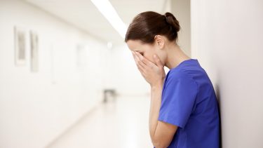 Sundhedsloven tvinger forskere til at bryde loven patientjournaler droppe forskning