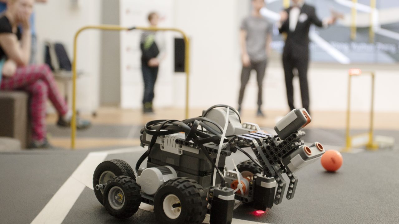 robot robotter teknologi DTU RoboCup innovation jubilæum konkurrence