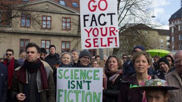 march for science videnskab demonstration alternative fakta forskningspolitik