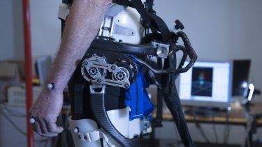 Exoskelet om hoften
