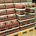 En masse colaer i et supermarked