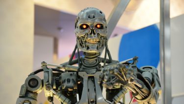 Asimov robot grundregeler love kunstig intelligens fremtiden skade menneskeheden etik empowerment eksistens sikkerhed beskyttelse princip myndighed selvstændiggørelse adfærd