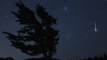 Stjerneskud satellit atmosfære