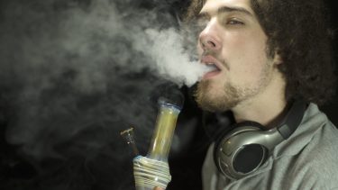 cannabis hash forebyggelse ungdomsuddannelser misbrug tjald erhvervsskoler evidens intervention