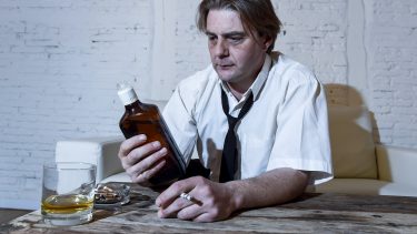 alkholisme afhængighed alkohol behandling antabus sygdom