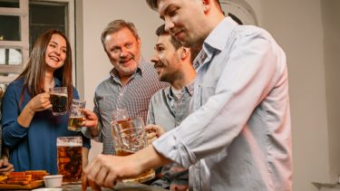 unge rekord i druk alkohol teenageren børn forældre drikke mindre
