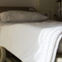psykitarisk afdeling tom seng selvindlæggelse
