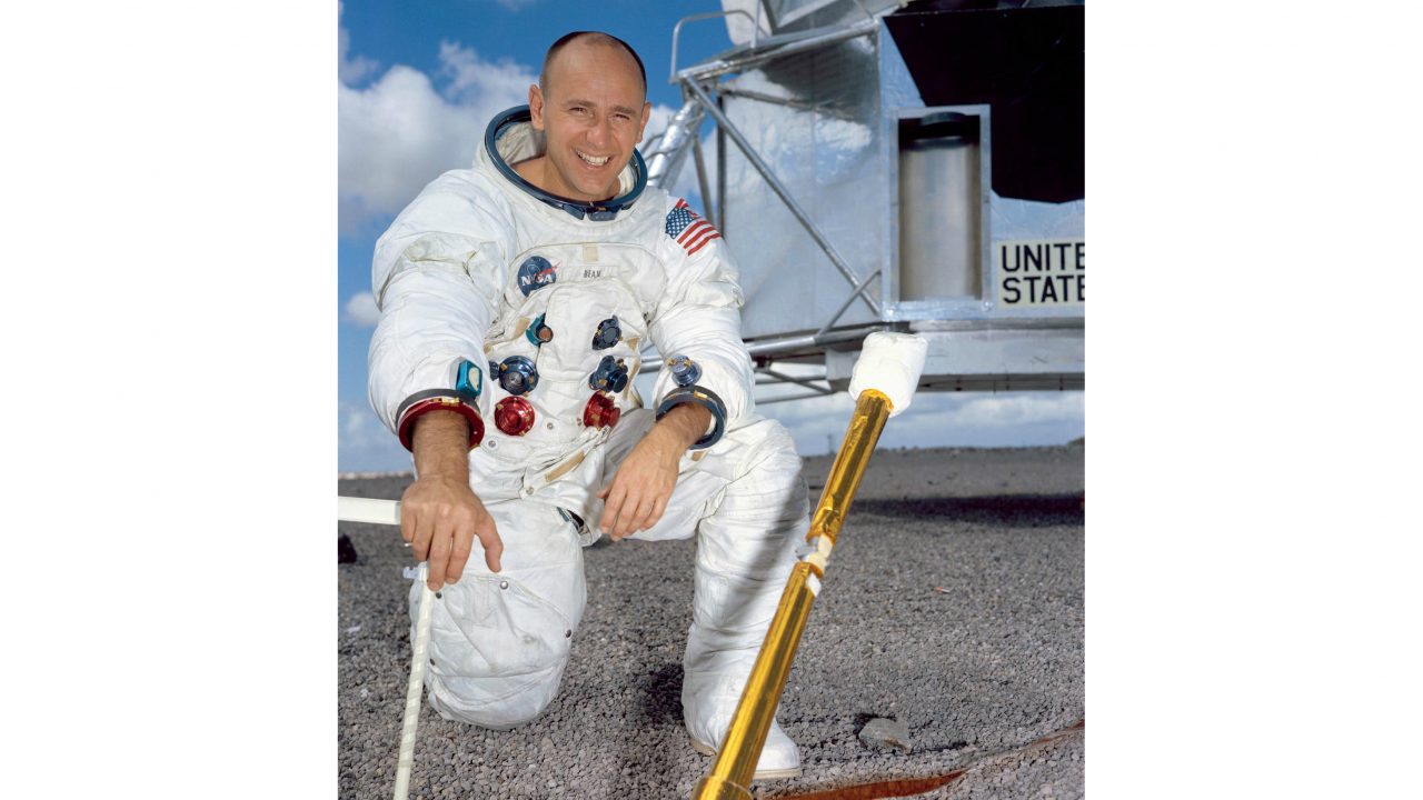 alan bean død astronaut månen vandre