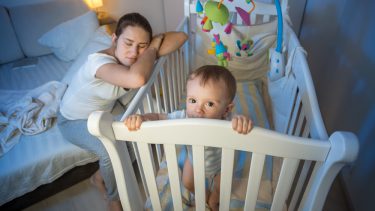 forældre baby søvn hjernen mangel påvirkning kroppen sind