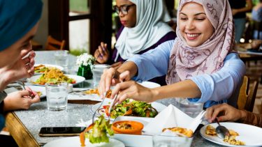 Muslimer ramadanen faste bryde