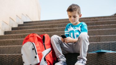frikvarterer skoler elever mobiltelefoner motion skolegård intervention