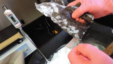 kniv af frossen lort antropologi