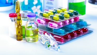 Medicinalindustrien medicinsk forskning unødig medicinering behandlingsformer regulering industrisponsorede finansiering uddannelse retningslinjer sundhed interessegrupper