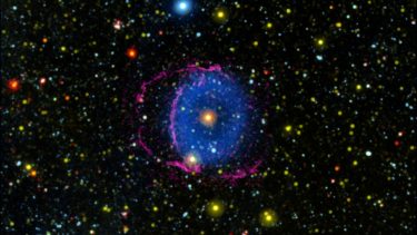 nasa blue ring nebula stjerne mysterie løst 16