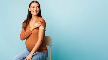 coronavirus covid-19 vaccine pfizer rna-vaccine israel virkning beskyttelse smitte