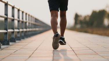 mand løber jogging metabolisme forbrænding