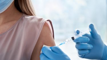 corona vaccine kanyle Bavarian Nordic boostervaccine