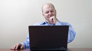 kedelig mand kontor stereotyp