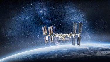 ISS ses på himlen Danmark
