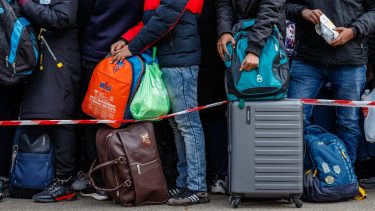 asIfølge-forskerne-er-det-afgørende-for-afgørelsen-hvorvidt-myndighederne-finder-uoverensstemmelser-i-de-forskellige-oplysninger-som-er-registreret-om-den-enkelte-asylansøger