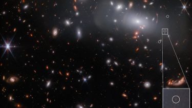 Billede af lille galakse tæt på Big Bang