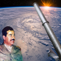 Collage af Saddam Hussein og rumkanonen Big Babylon