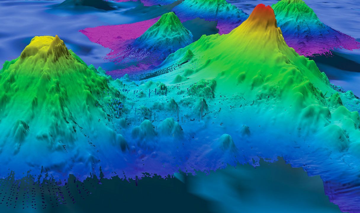 Her ses det 4.776 meter høje Pao Pao Seamount i det sydlige Stillehav.