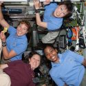 fire kvindelige astronauter ombord på den internationale rumsstation