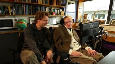 Foto af Stephen Hawking og Thomas Hertog