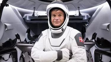 andreas mogensen i spacex-suit