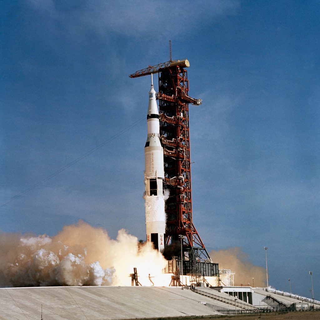 Apollo 11 affyres fra startrampe 39A