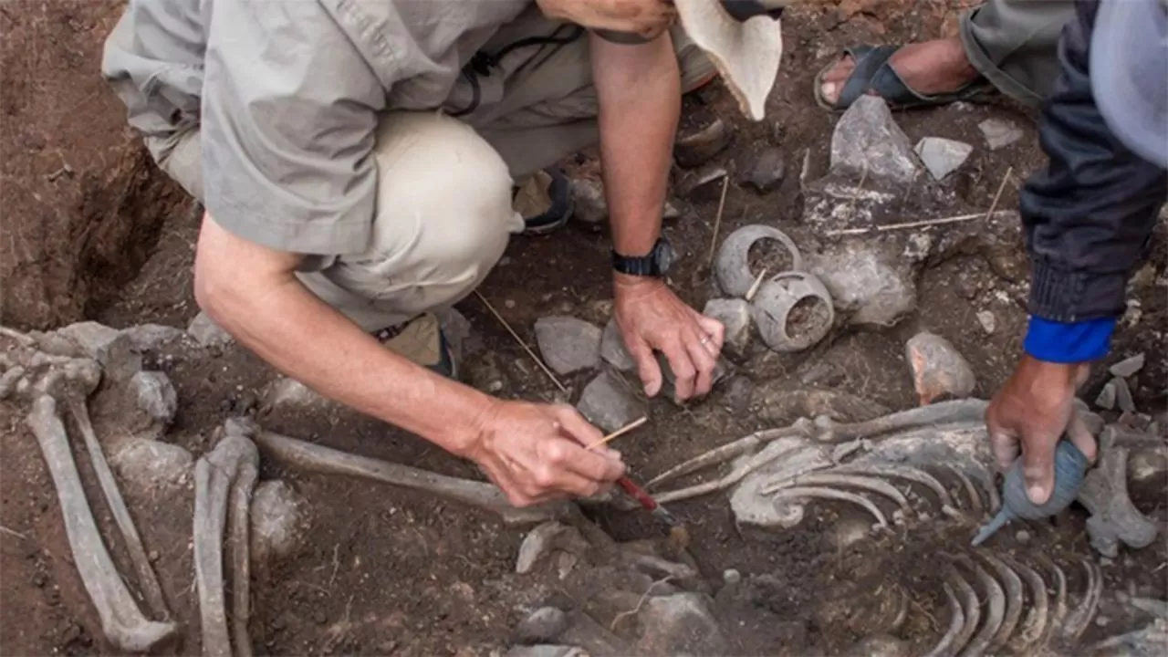 Skelet udgravning i Peru