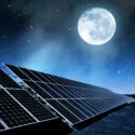 solceller under nattehimlen