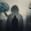 Silhouet af mand i hættetrøje og hjerne med lup, der viser fingeraftryk