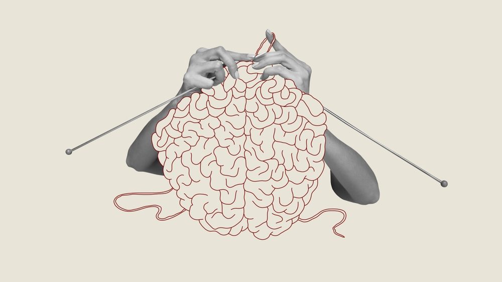 Illustration af en, der strikker, og strkketøjet former en krøllet hjerne