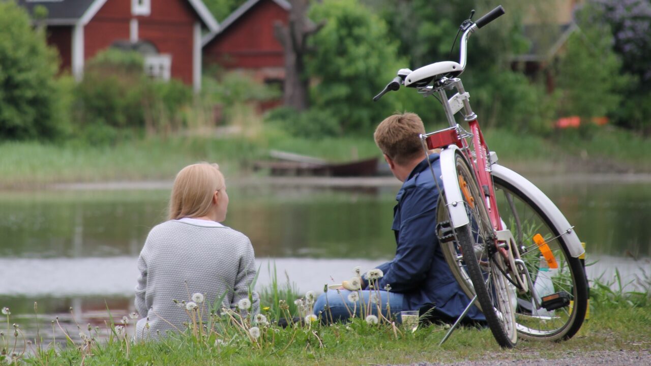 Par har picnic i Porvoo, Finland