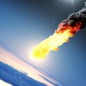 Hvis Danmark havde beredskab for rumnedslag ville det kunne reducere skader og mennesketab, skulle vi blive ramt af en asteroide. (Illustration: Shutterstock)