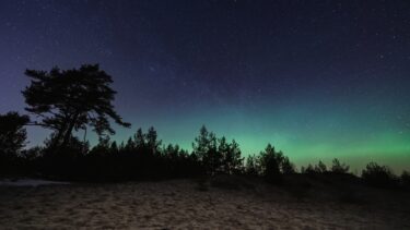 Nordlys set fra Estland på en klar forårsnat. (Foto: Shutterstock)