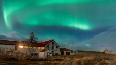 Nordlys over Island