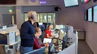 Ansatte i ESA's operationelle center ESOC i Tyskland