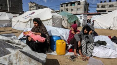 En fordreven palæstinensisk familie i Gaza